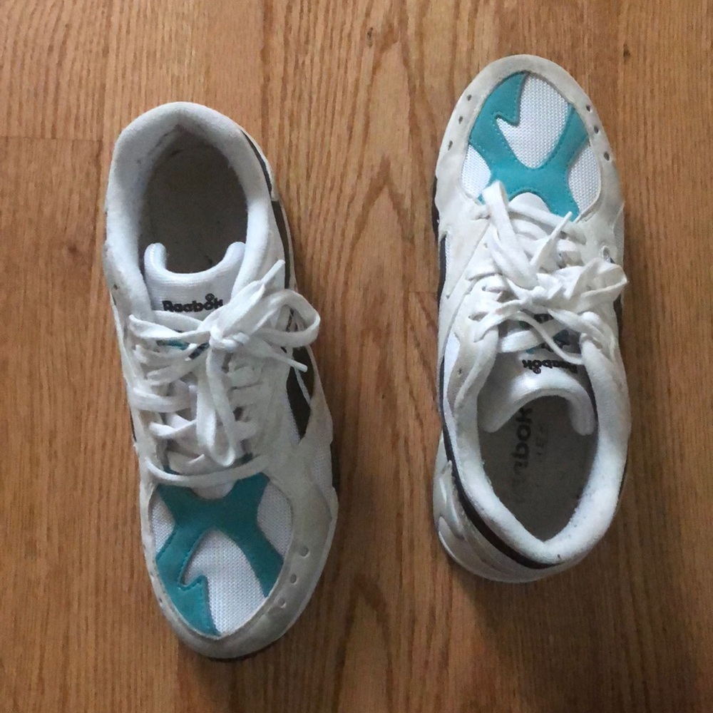 Aztrek Reebok Sneakers - Picture 3 of 5